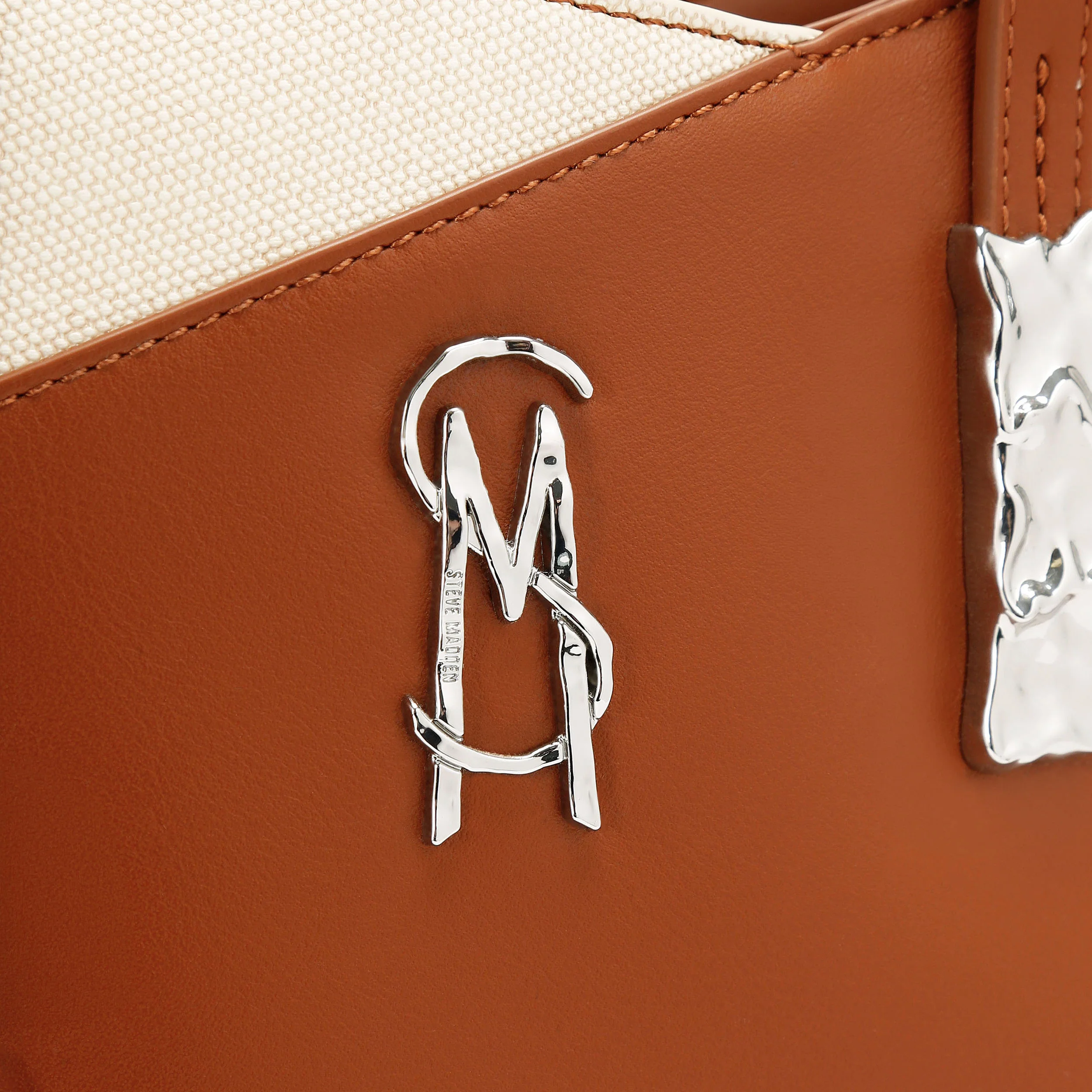 Eliot Bag Brown - Image 4