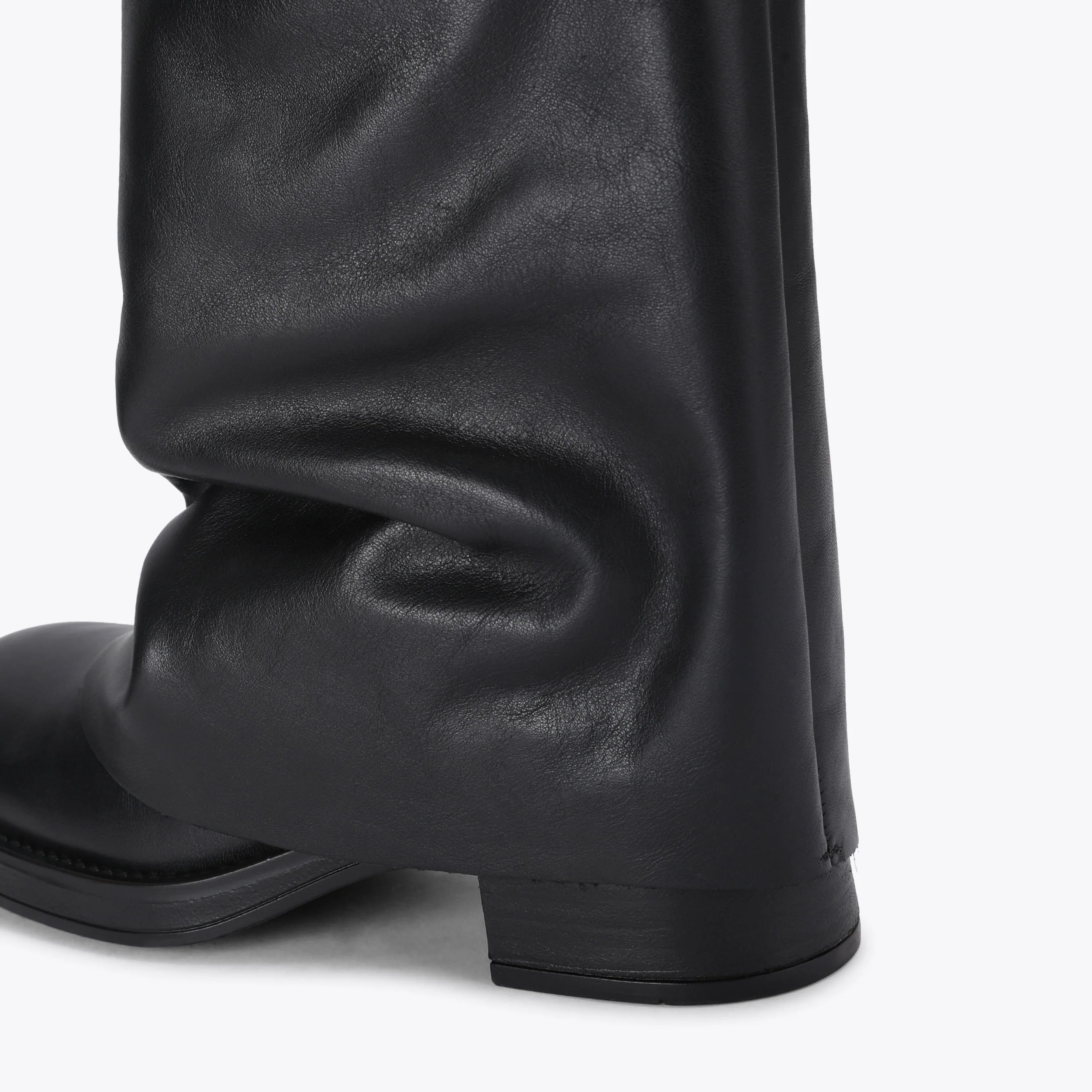 Benton Black Leather - Image 4