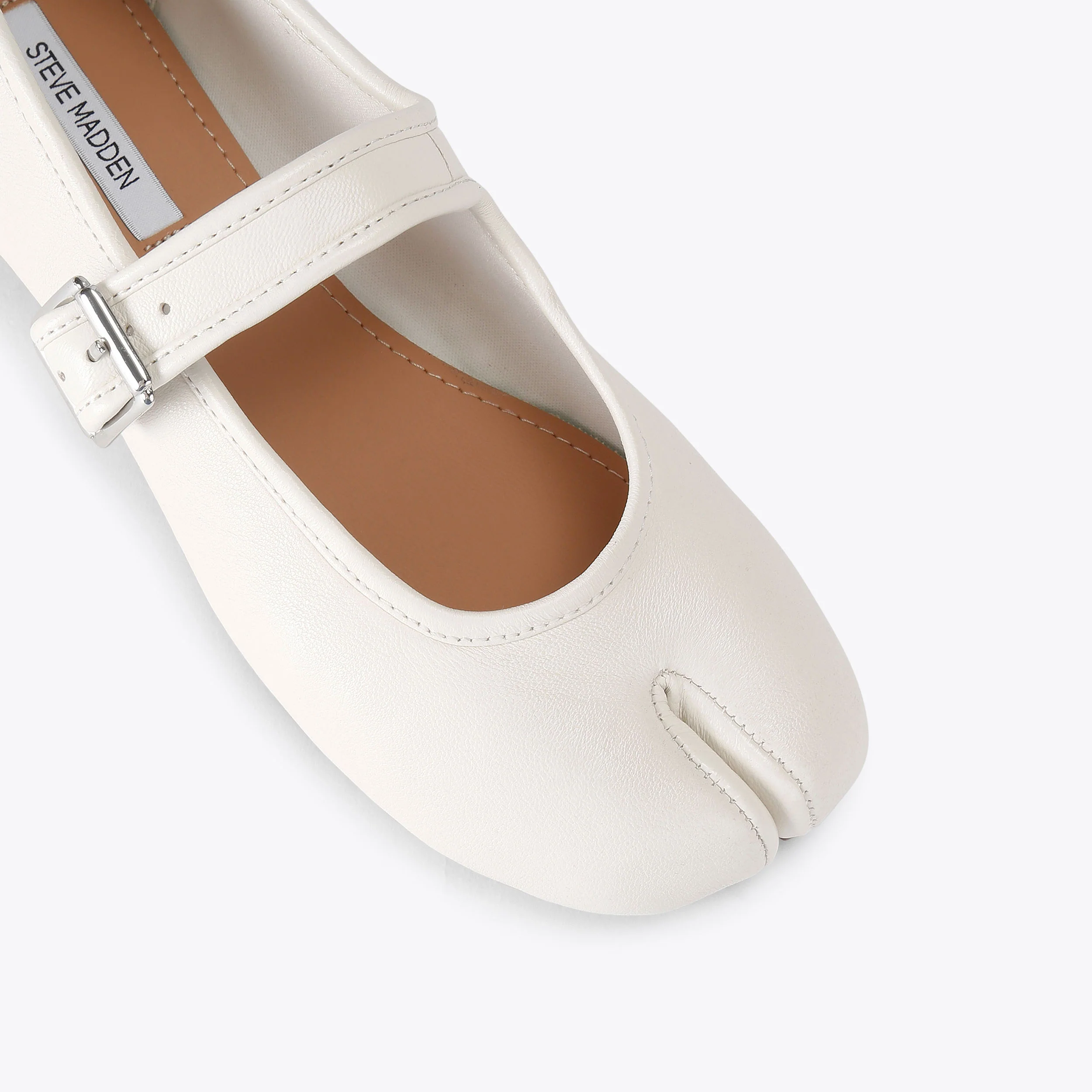 Calara White - Image 4