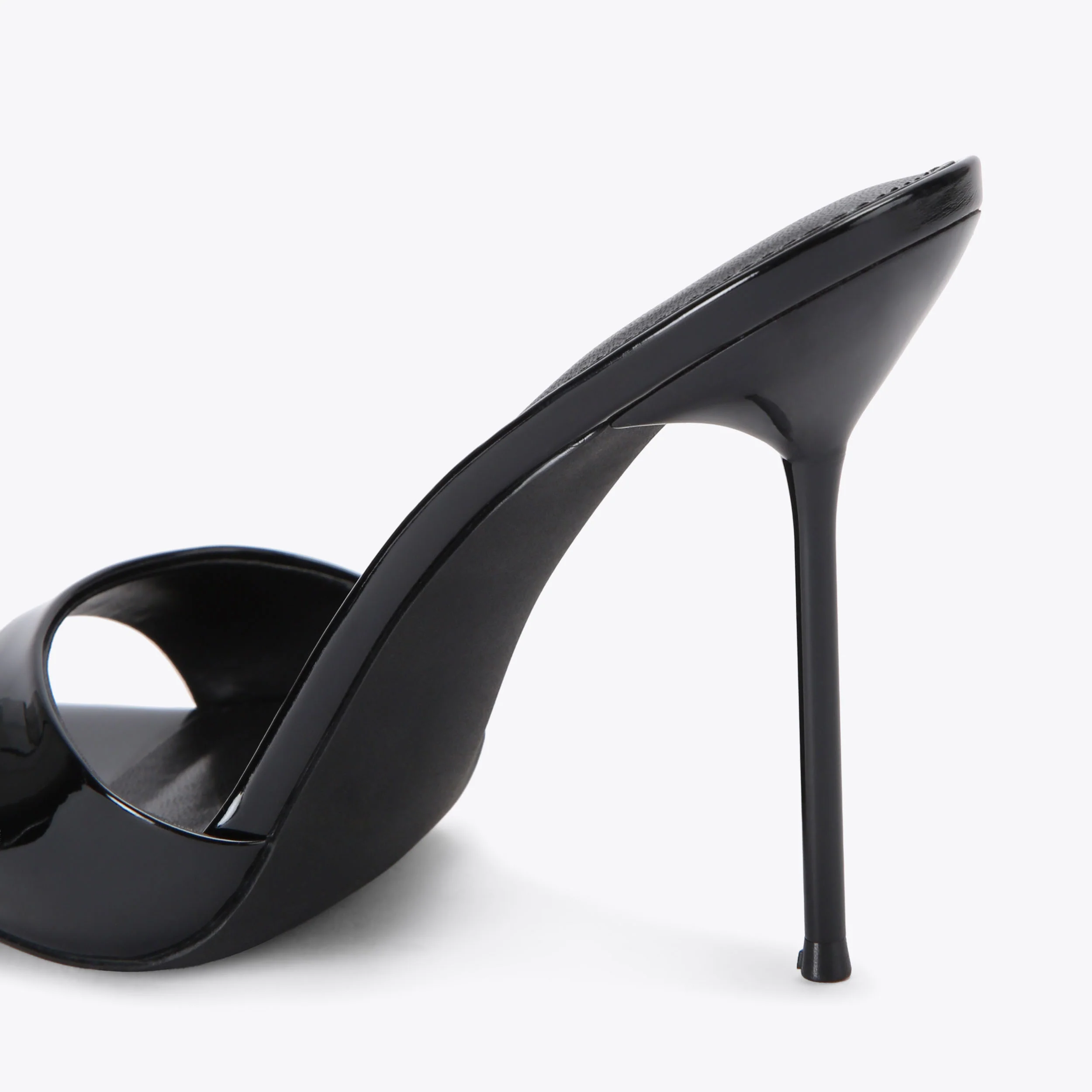Davina Black - Image 3
