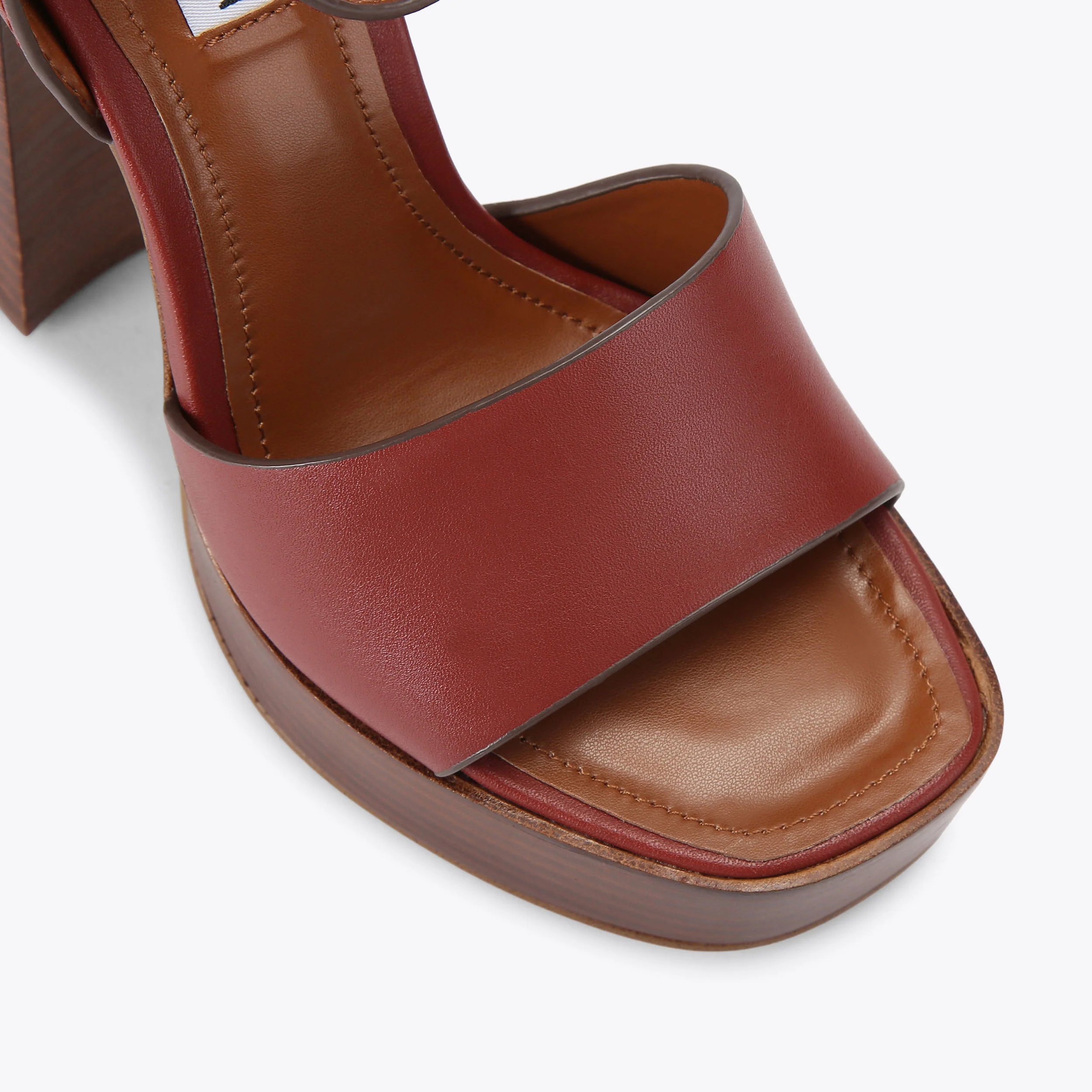 Floria Brown - Image 4