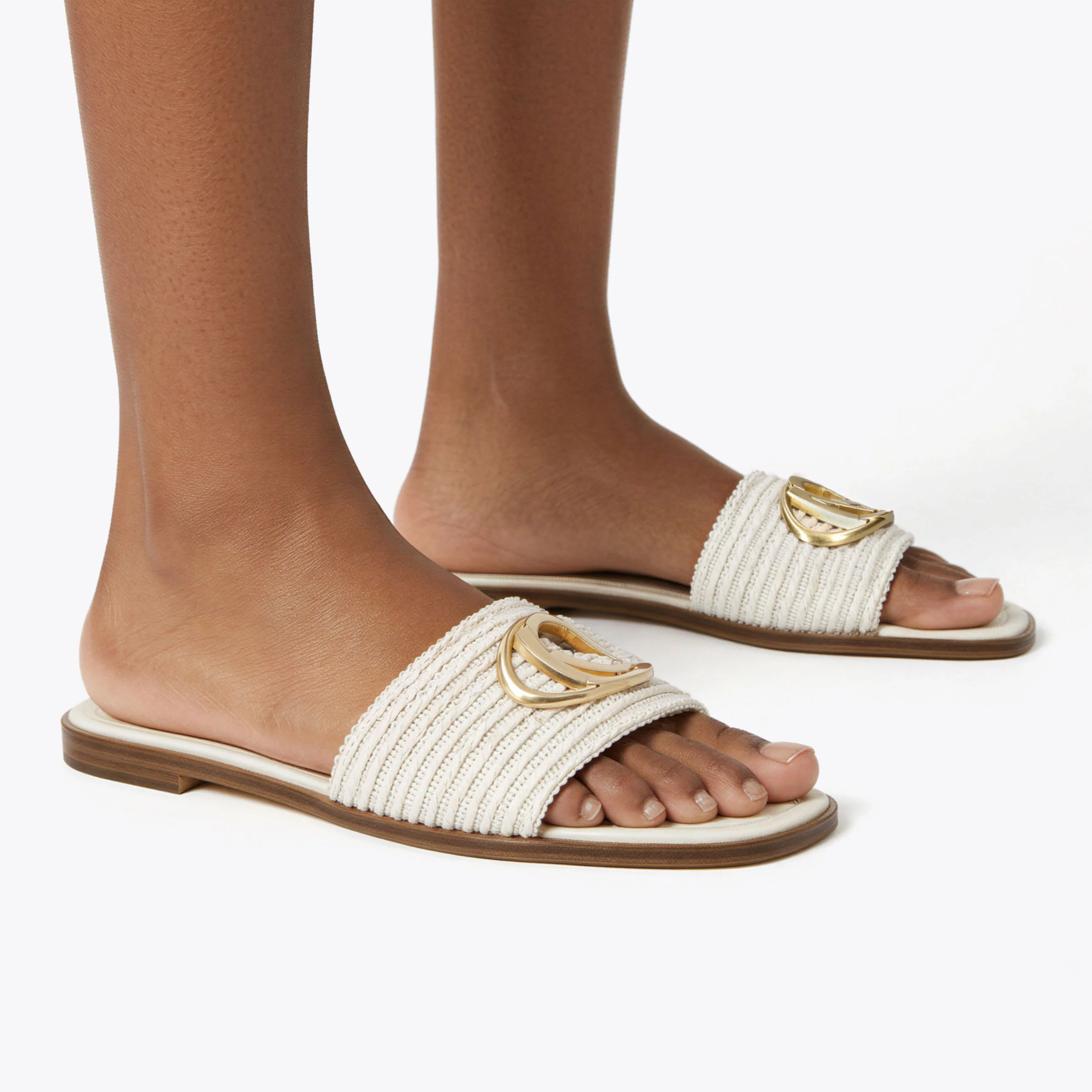 Kora White - Image 5