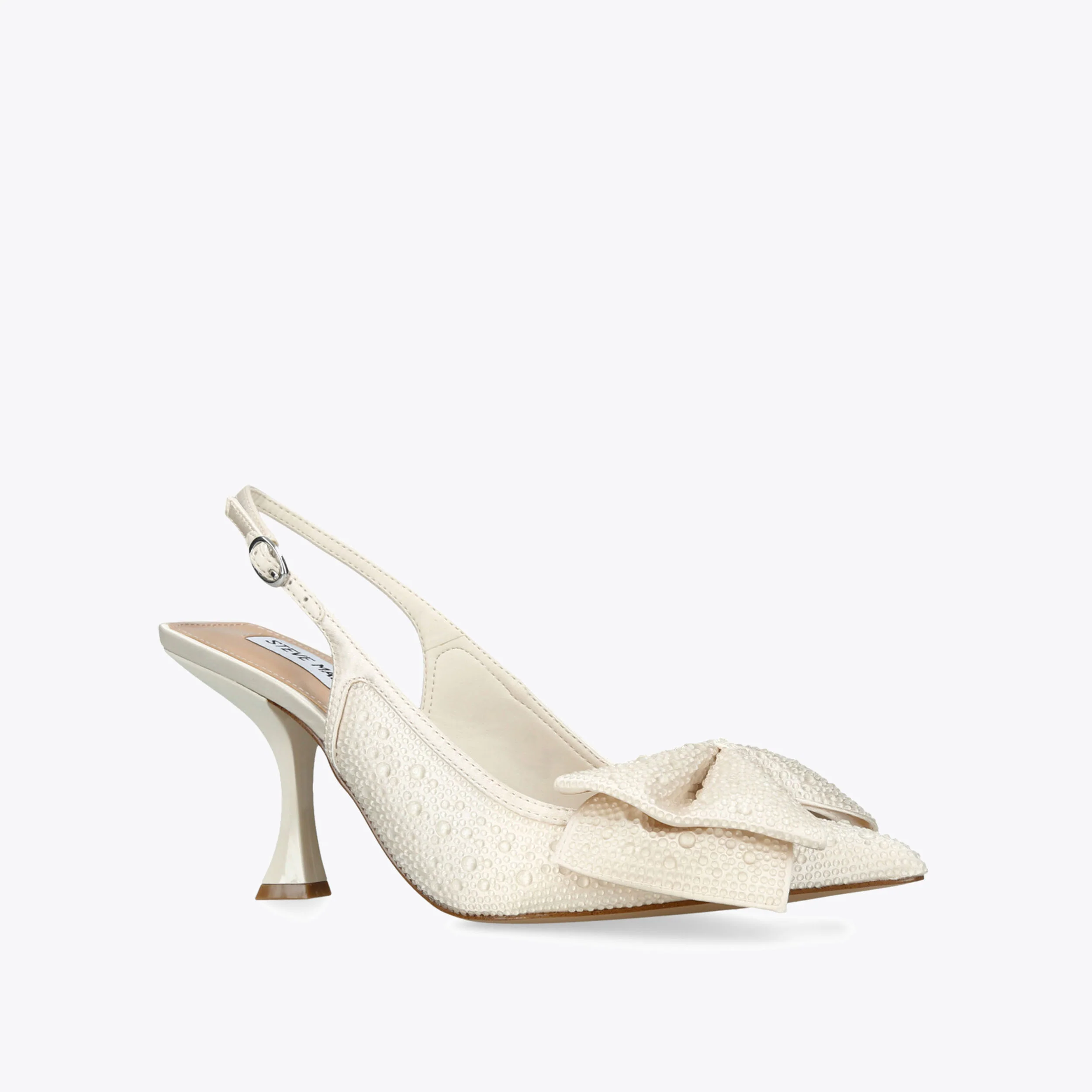 Neasa White - Image 4