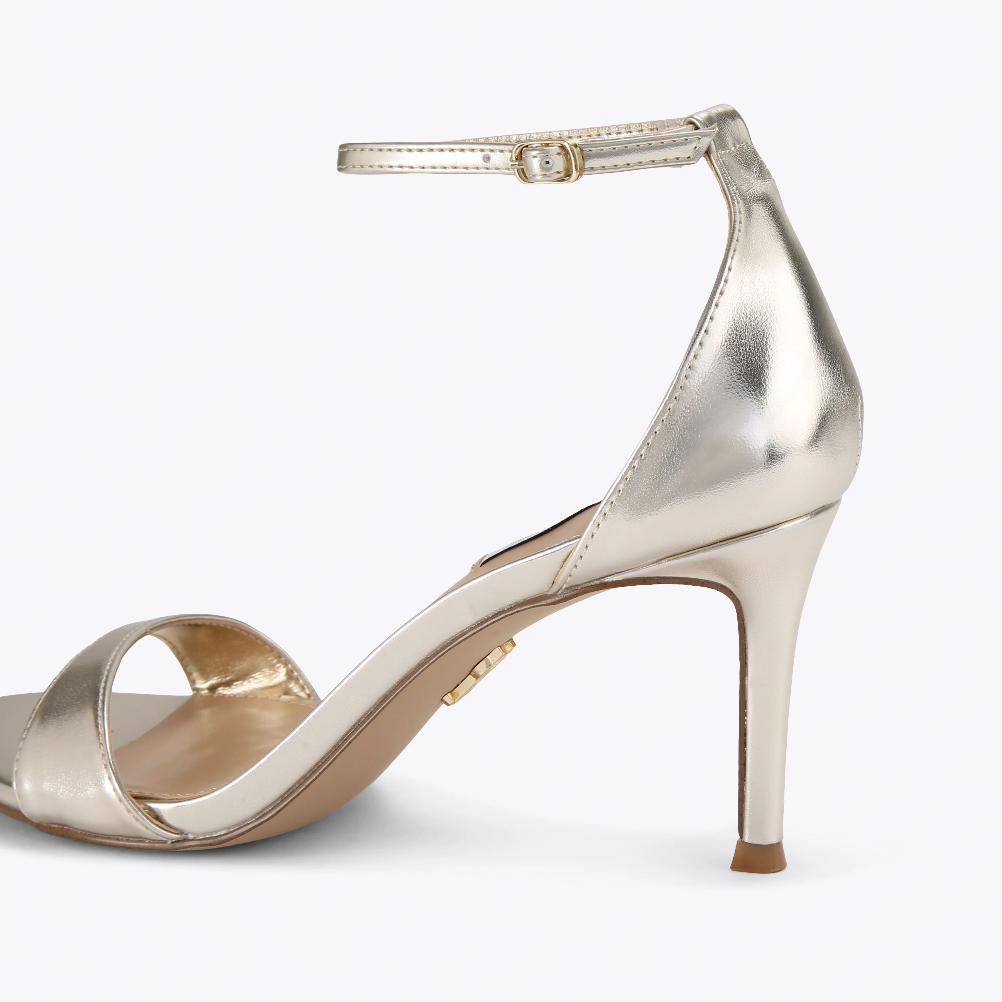 Nevina Gold - Image 3