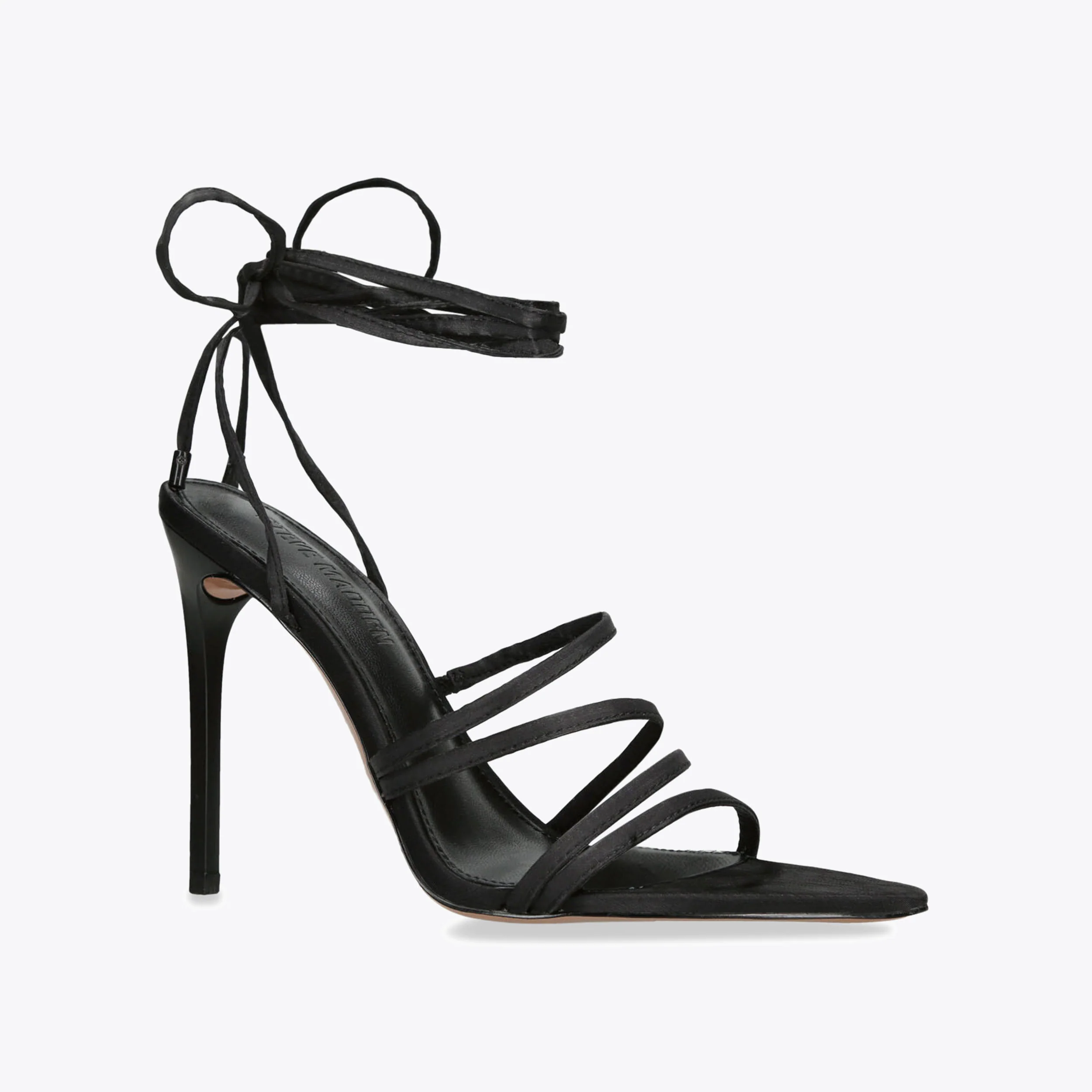 Sarabell Black