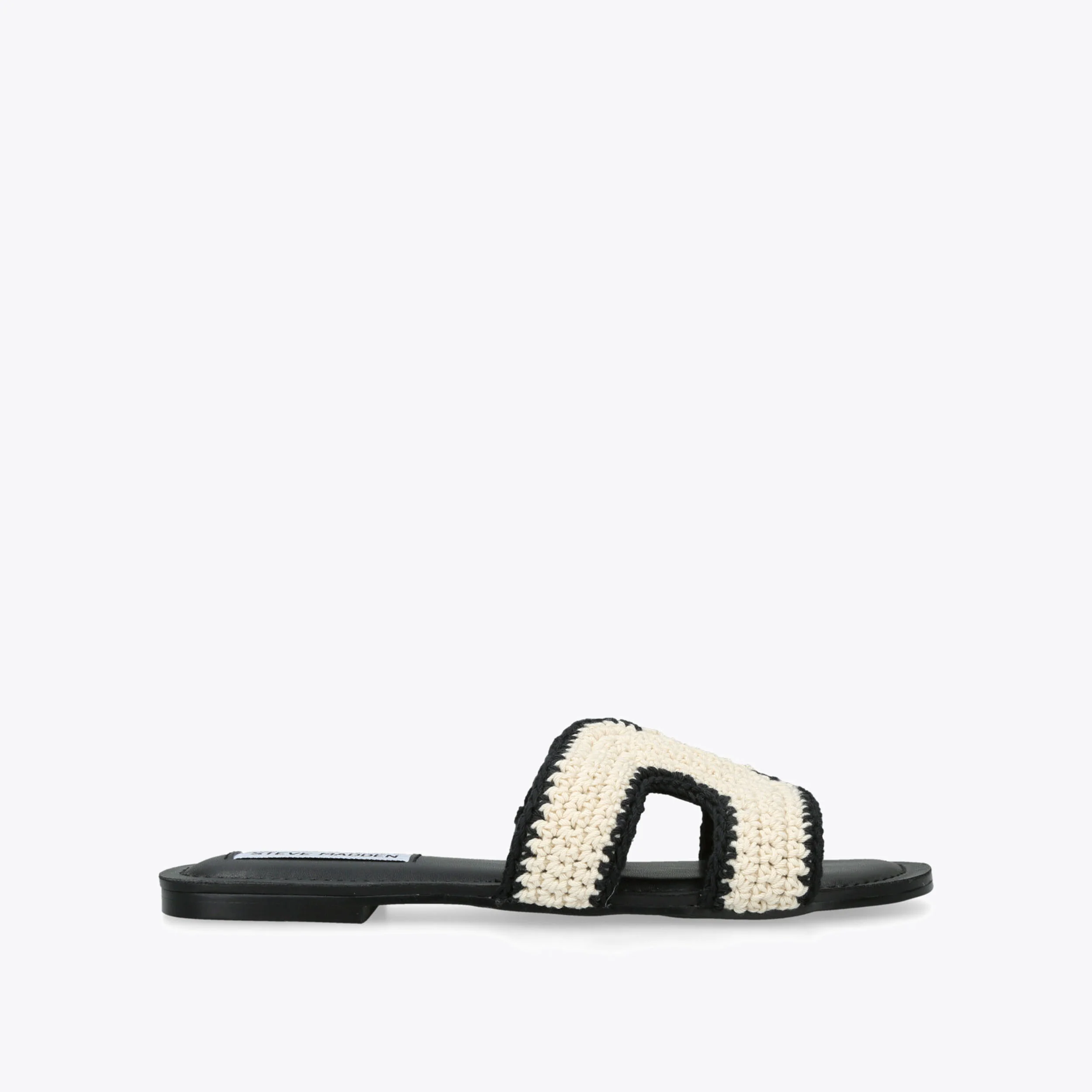 Zarnia Black White